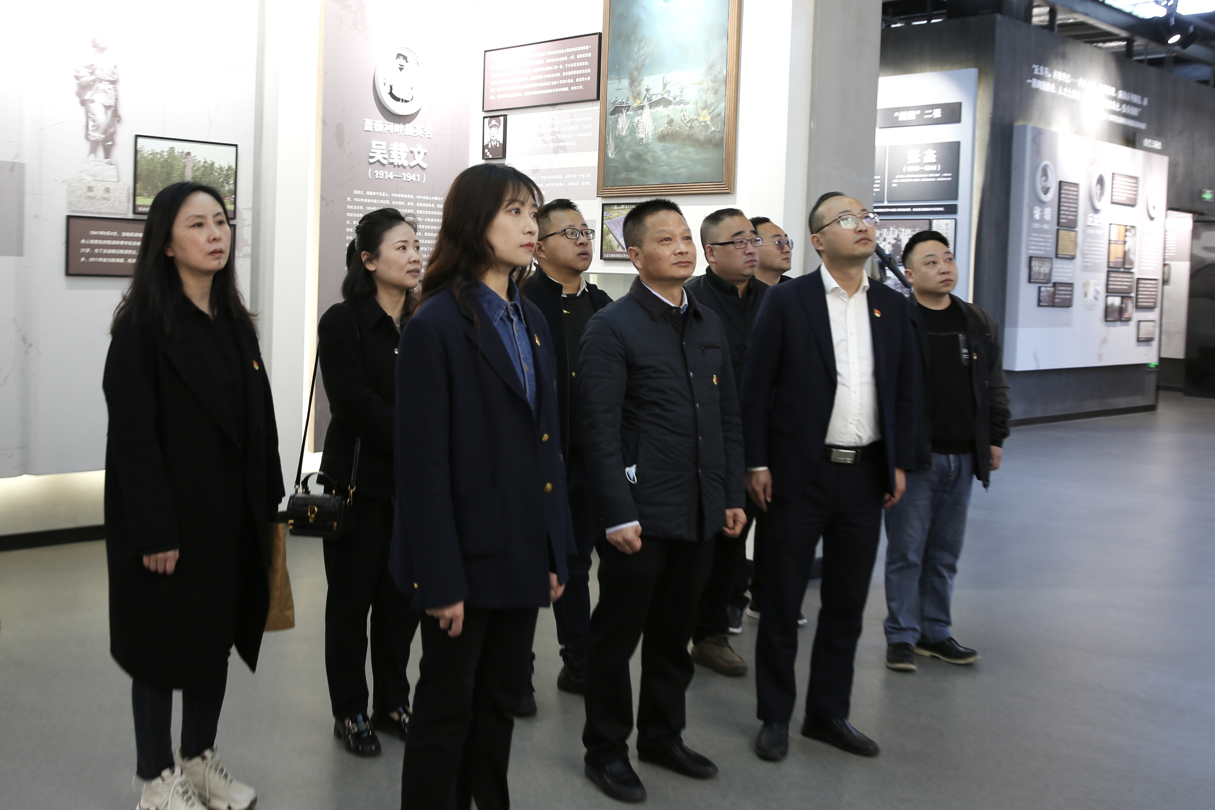 追尋紅色記憶，緬懷革命先烈.jpg